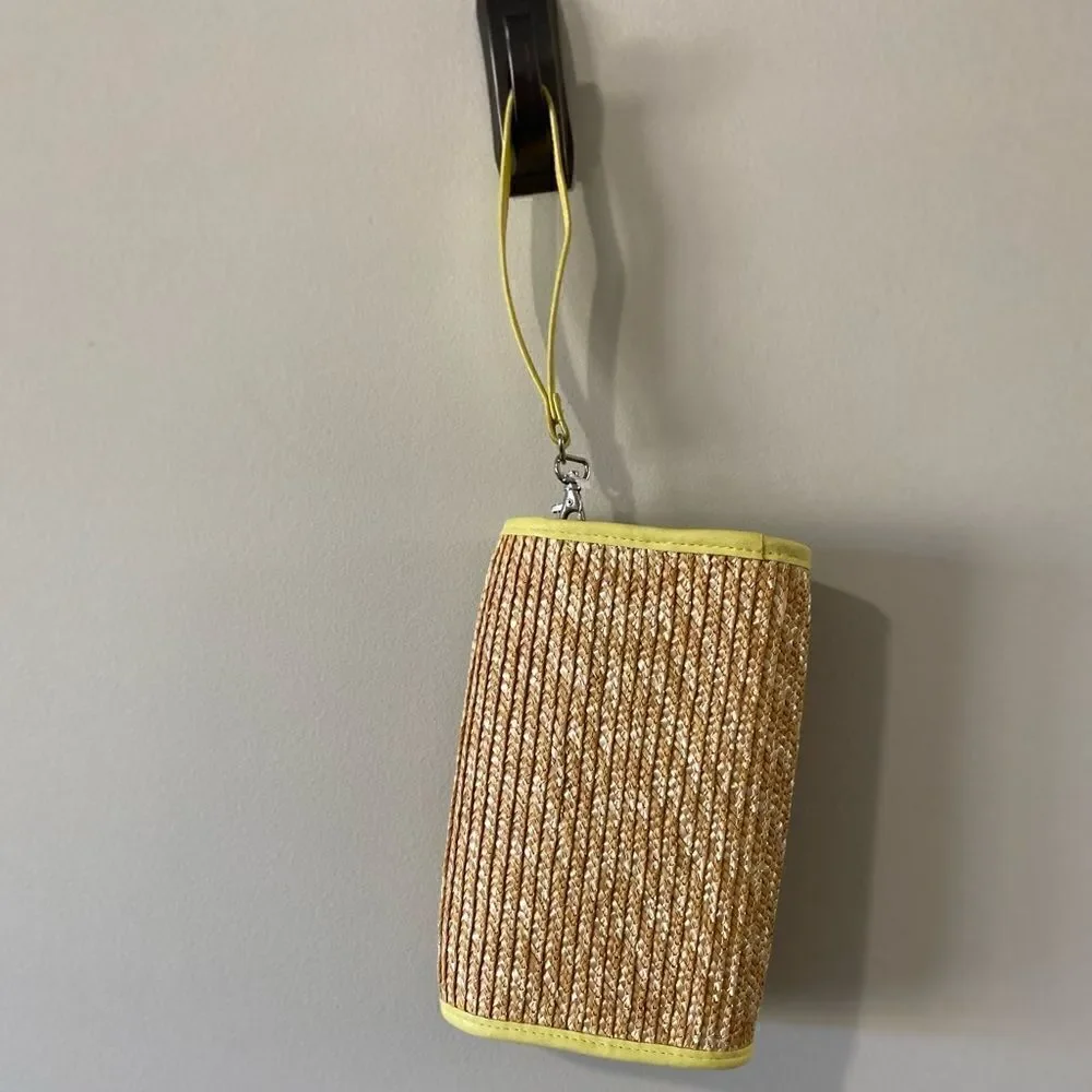 NWOT Old Navy Rattan Wristlet